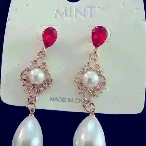 5 pairs of earrings - Picture 5 of 7